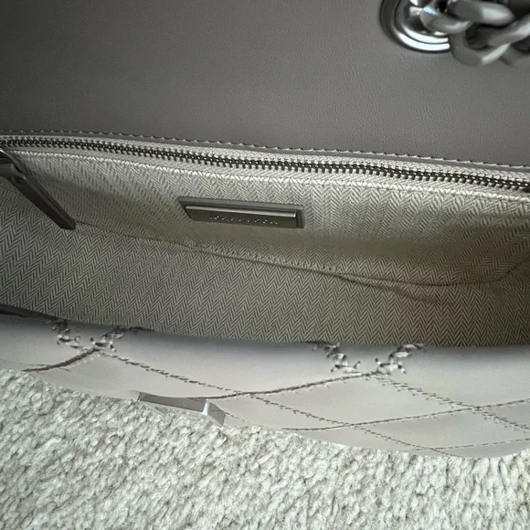 NWT Tory Burch Willa Matte Shoulder Bag - Picture 6 of 6